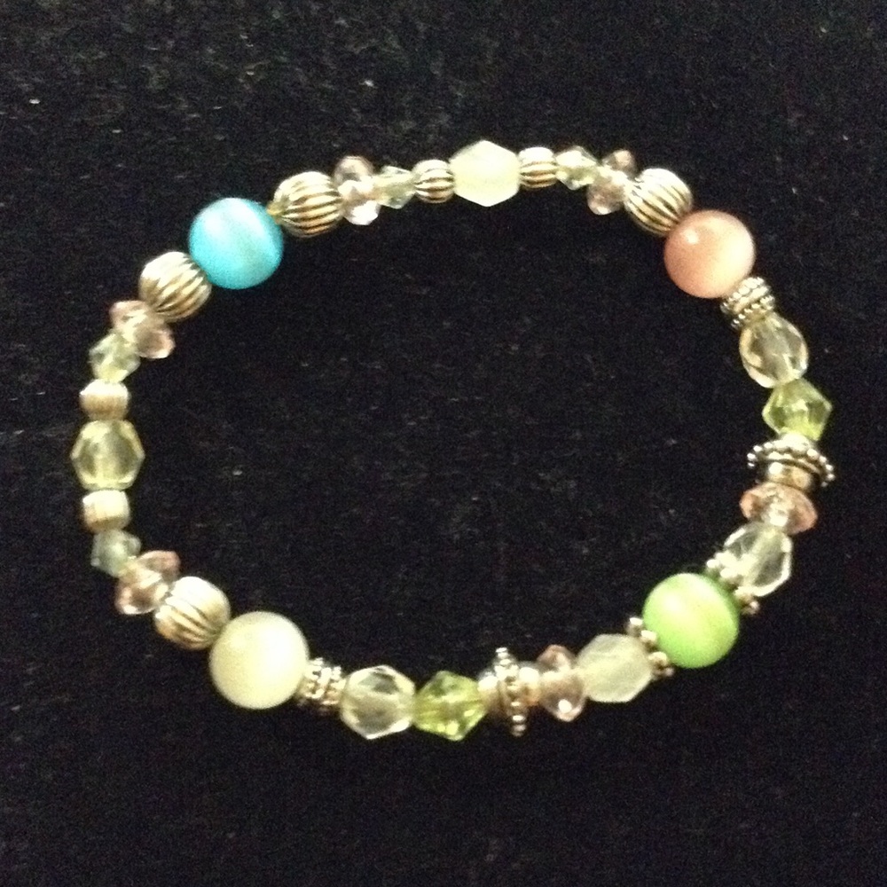 - 🎀LIA SOPHIA GIRLS BEAUTIFUL BEADED BRACELE…